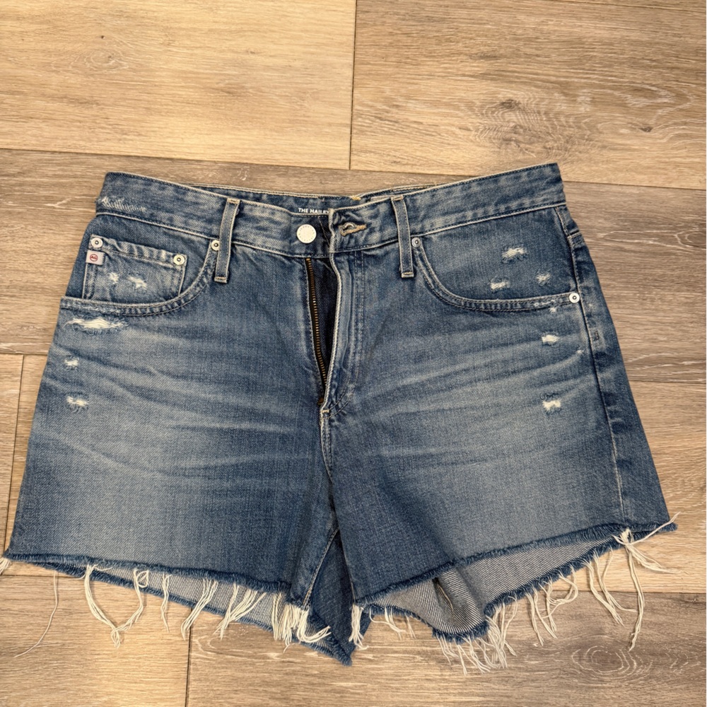 NWOT AG Hailey Cut Off Ex-Boyfriend Distressed Denim Shorts 29